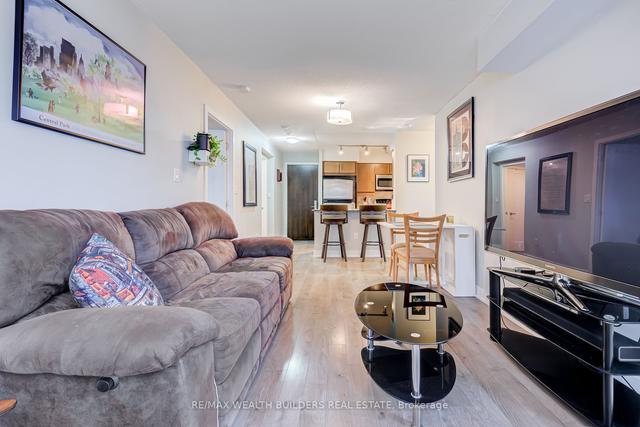 717 - 20 Blue Jays Way, Condo with 2 bedrooms, 2 bathrooms and 0 parking in Toronto ON | Image 4