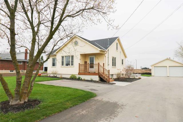 129 King St E, House detached with 3 bedrooms, 2 bathrooms and 10 parking in Haldimand County ON | Image 1