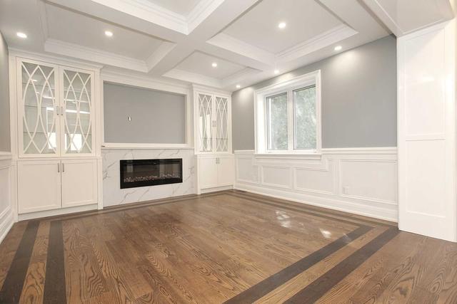 29 Millburn Dr, House detached with 5 bedrooms, 8 bathrooms and 4 parking in Toronto ON | Image 32