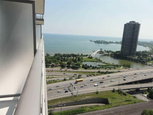 2505 - 105 The Queensway Ave, Condo with 1 bedrooms, 2 bathrooms and 1 parking in Toronto ON | Image 8