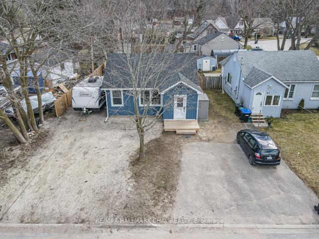 43 Fox St, House detached with 2 bedrooms, 1 bathrooms and 4 parking in Penetanguishene ON | Image 9