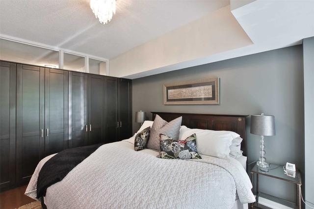 11 Bastion St, Condo with 2 bedrooms, 1 bathrooms and 1 parking in Toronto ON | Image 19
