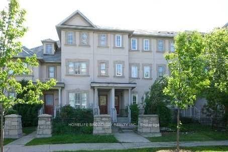 9091 Yonge St, House attached with 3 bedrooms, 3 bathrooms and 2 parking in Richmond Hill ON | Image 1