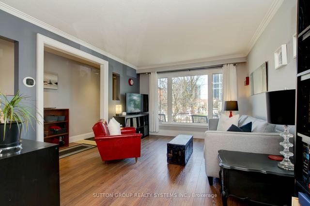 14 Louisa St, House semidetached with 3 bedrooms, 3 bathrooms and 3 parking in Toronto ON | Image 37