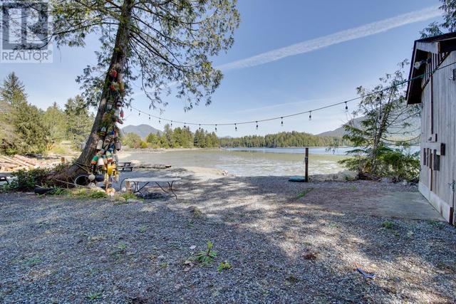740 Campbell St, House detached with 4 bedrooms, 2 bathrooms and 6 parking in Tofino BC | Image 34