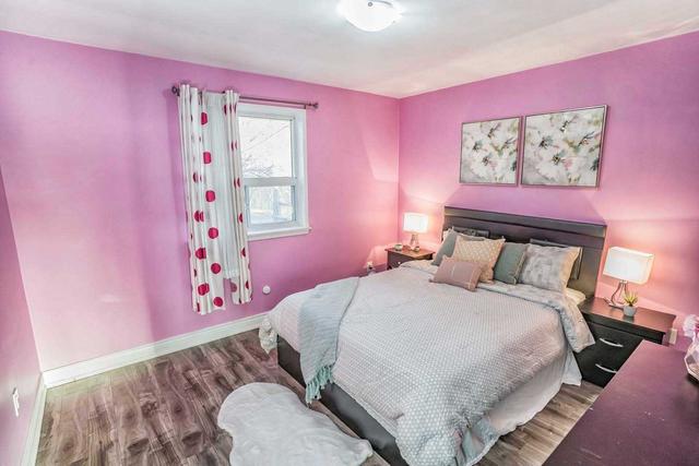 41 Aloma Cres, House semidetached with 3 bedrooms, 3 bathrooms and 4 parking in Brampton ON | Image 5
