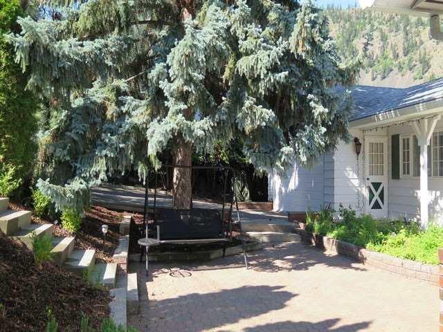 1091 Wildwood Dr, House detached with 6 bedrooms, 3 bathrooms and 4 parking in Kamloops BC | Image 6