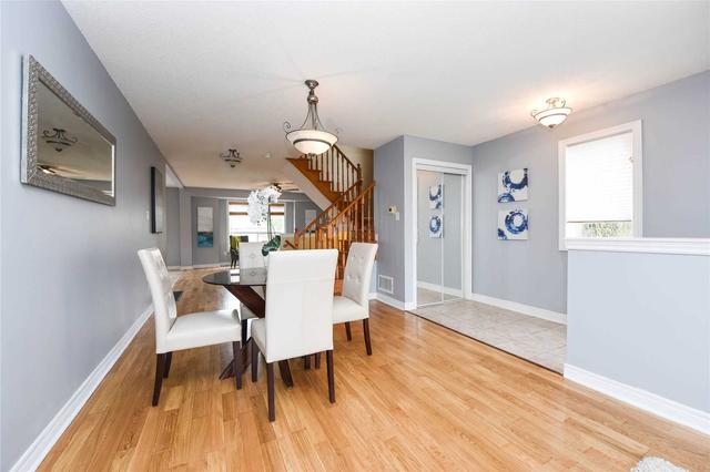 3 Milkweed Cres, House detached with 4 bedrooms, 4 bathrooms and 4 parking in Brampton ON | Image 20