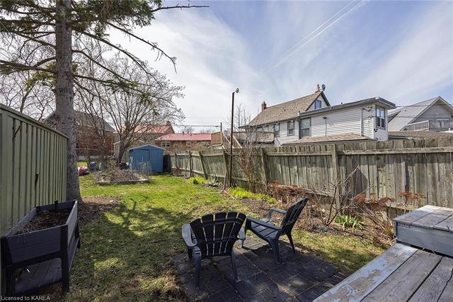 102 Main Street, House semidetached with 2 bedrooms, 1 bathrooms and 2 parking in Kingston ON | Image 37