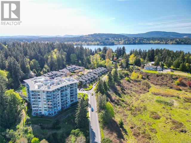 804 - 5388 Hill Rise Terr, Condo with 2 bedrooms, 2 bathrooms and 2 parking in Saanich BC | Image 59