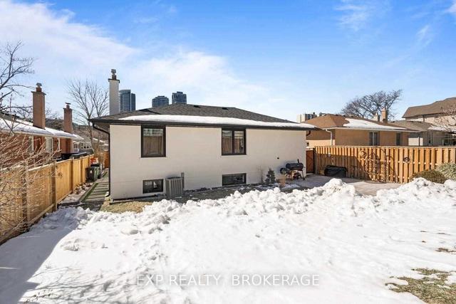 11 Nipissing Dr, House detached with 3 bedrooms, 2 bathrooms and 4 parking in Toronto ON | Image 22