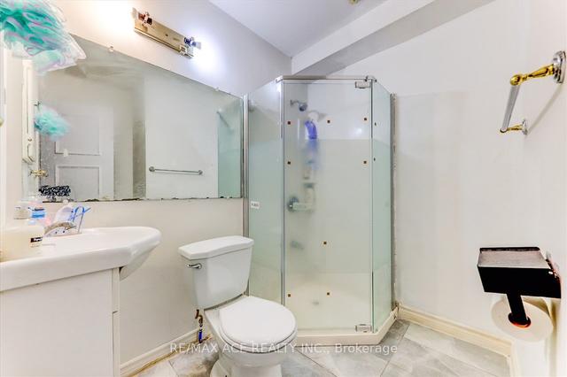 124 Greenwich Sq S, House detached with 4 bedrooms, 5 bathrooms and 3 parking in Toronto ON | Image 19