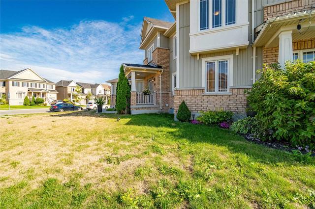 380 Langford Blvd, House semidetached with 4 bedrooms, 3 bathrooms and 6 parking in Bradford West Gwillimbury ON | Image 23
