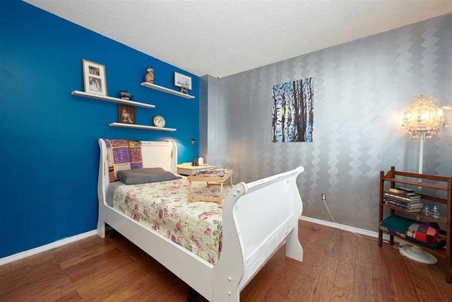 76 Lillian Cres, House detached with 3 bedrooms, 2 bathrooms and 4 parking in Barrie ON | Image 10