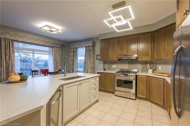 1085 Scollard Drive, House detached with 4 bedrooms, 3 bathrooms and 4 parking in Peterborough ON | Image 13