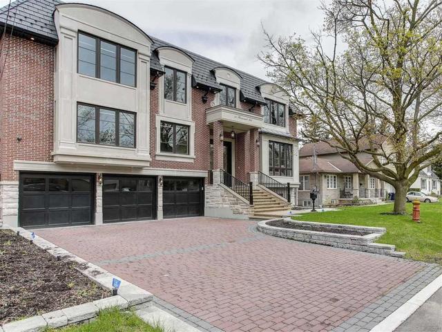 33 Pheasant Rd, House detached with 5 bedrooms, 8 bathrooms and 3 parking in Toronto ON | Image 1