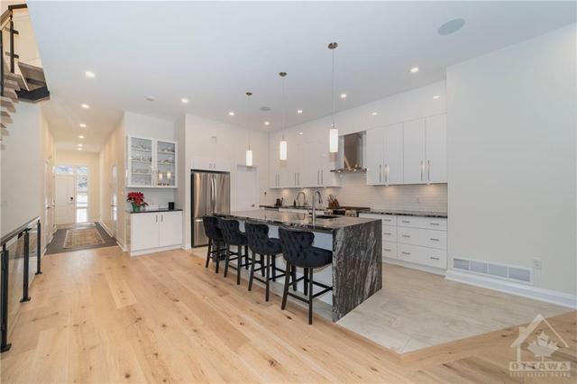 47 Aylen Avenue, Home with 4 bedrooms, 4 bathrooms and 4 parking in Ottawa ON | Image 4