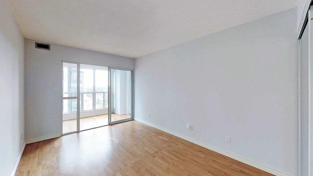 sph111 - 28 Hollywood Ave, Condo with 2 bedrooms, 2 bathrooms and 1 parking in Toronto ON | Image 9