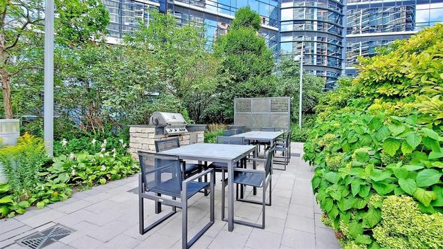 1702 - 2 Anndale Dr, Condo with 2 bedrooms, 2 bathrooms and 1 parking in Toronto ON | Image 24