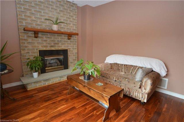 861 White Ash Dr, House detached with 3 bedrooms, 3 bathrooms and 2 parking in Whitby ON | Image 5