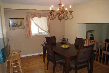 124 Winter Gardens Tr, House detached with 3 bedrooms, 3 bathrooms and 2 parking in Toronto ON | Image 4