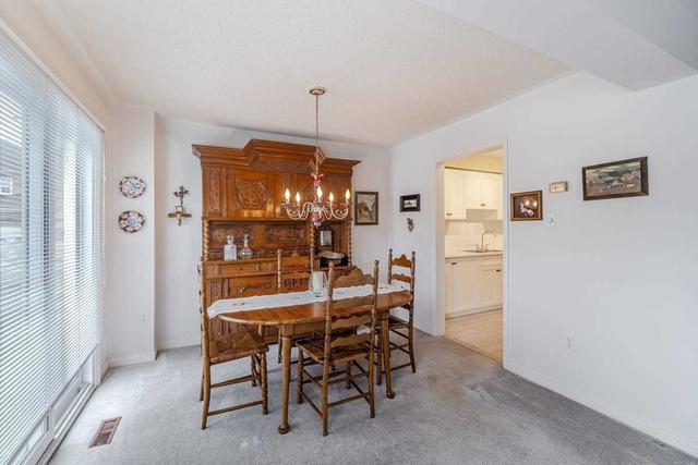 22 - 2103 Berwick Dr, Townhouse with 2 bedrooms, 3 bathrooms and 2 parking in Burlington ON | Image 2