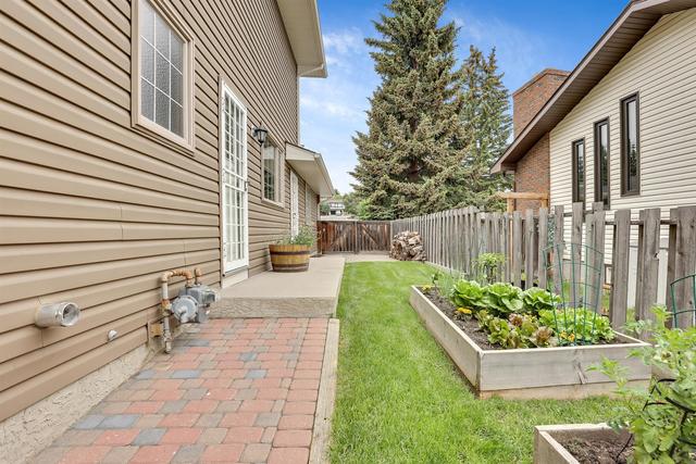 92 Silver Ridge Rise Nw, House detached with 4 bedrooms, 2 bathrooms and 4 parking in Calgary AB | Image 10
