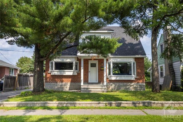2489 Clementine Boulevard, House detached with 3 bedrooms, 3 bathrooms and 5 parking in Ottawa ON | Image 1