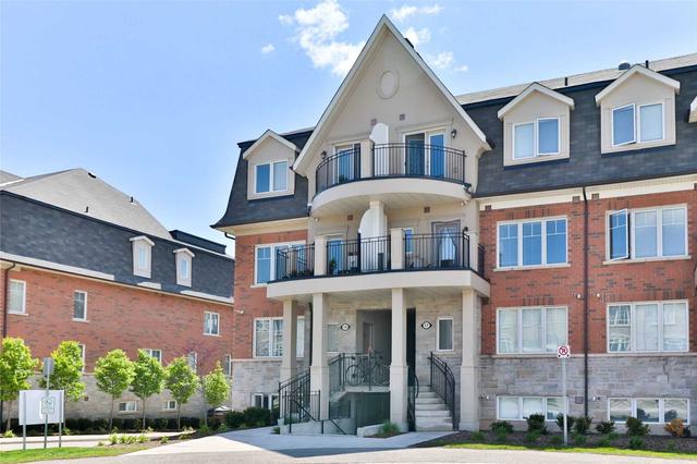 18-01 - 2420 Baronwood Dr, Townhouse with 2 bedrooms, 2 bathrooms and 2 parking in Oakville ON | Image 1
