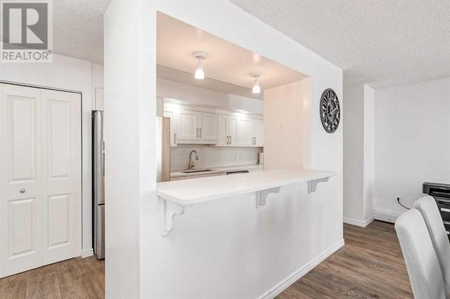 1204, - 1100 8 Avenue Sw, Condo with 2 bedrooms, 1 bathrooms and 1 parking in Calgary AB | Image 7