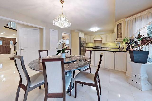 8 Atwood Crt, House detached with 4 bedrooms, 4 bathrooms and 6 parking in Markham ON | Image 9