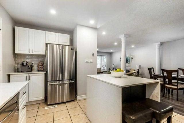 1 Ridell Cres, House detached with 3 bedrooms, 3 bathrooms and 3 parking in Hamilton ON | Image 5