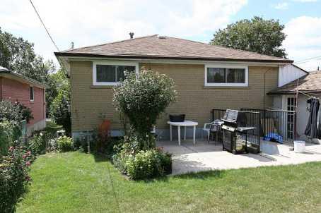 140 Taysham Cres, House detached with 3 bedrooms, 2 bathrooms and 4 parking in Toronto ON | Image 8