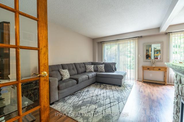 15 - 286 Cushman Rd, Townhouse with 3 bedrooms, 2 bathrooms and 2 parking in St. Catharines ON | Image 3