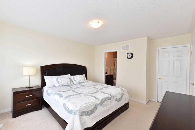 172 Kingston Rd W, Townhouse with 2 bedrooms, 2 bathrooms and 1 parking in Ajax ON | Image 16