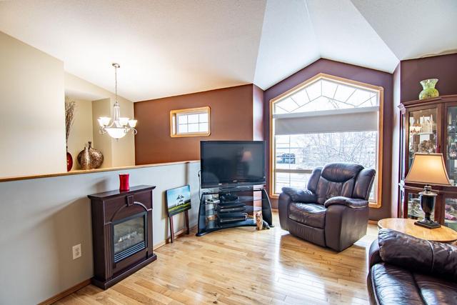 32 Dempsey Street, House detached with 5 bedrooms, 3 bathrooms and 2 parking in Red Deer AB | Image 13