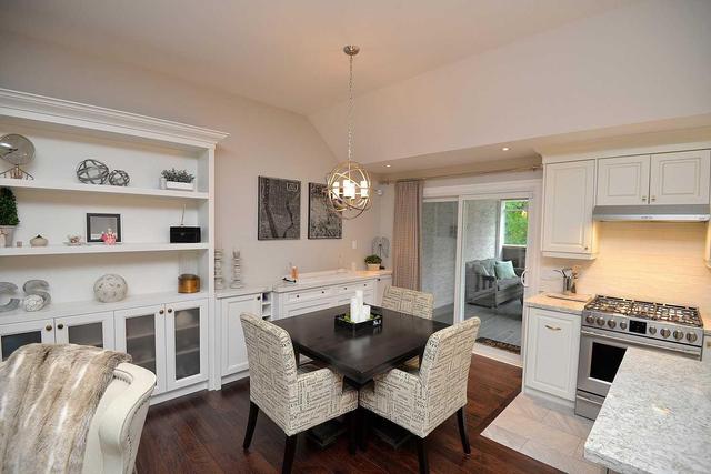 873 Eagle Dr, House detached with 4 bedrooms, 3 bathrooms and 6 parking in Burlington ON | Image 3