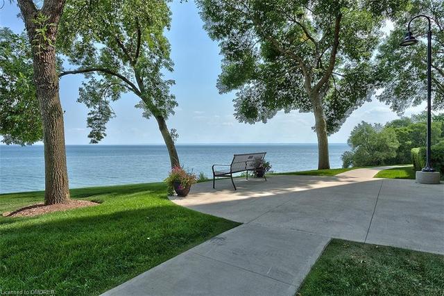 202 - 5250 Lakeshore Road, House attached with 3 bedrooms, 2 bathrooms and 1 parking in Burlington ON | Image 30