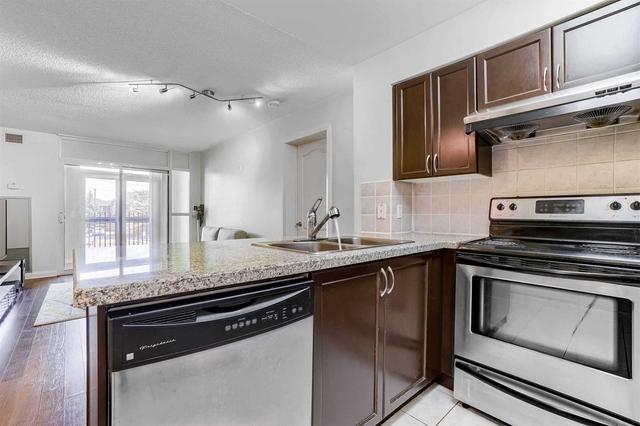 223 - 7373 Kennedy Rd, Condo with 2 bedrooms, 2 bathrooms and 1 parking in Markham ON | Image 2
