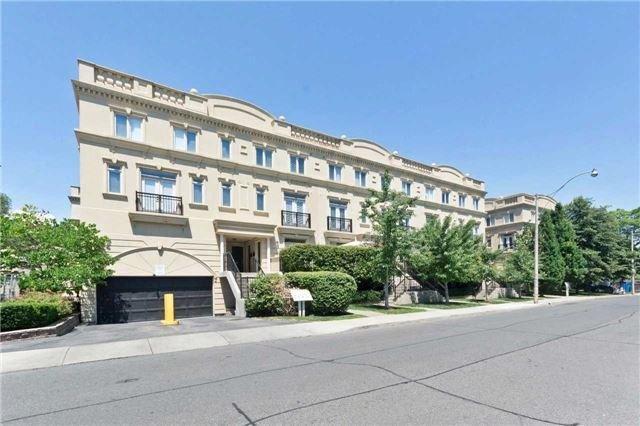 Th8 - 78 Carr St, Condo with 1 bedrooms, 1 bathrooms and 1 parking in Toronto ON | Image 2