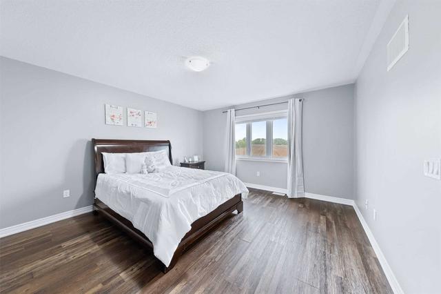 831 Cook Cres, House attached with 3 bedrooms, 4 bathrooms and 2 parking in Shelburne ON | Image 14