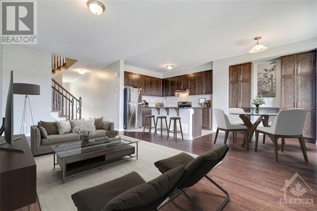 204 Don Brown Private, Townhouse with 3 bedrooms, 3 bathrooms and 2 parking in Ottawa ON | Image 6