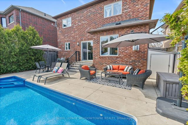 29 Forsyth Cres, House detached with 4 bedrooms, 4 bathrooms and 6 parking in Halton Hills ON | Image 27