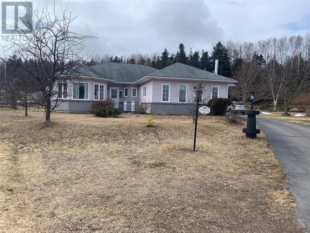 12 Mcdonald Crescent, House detached with 3 bedrooms, 2 bathrooms and null parking in Bishop's Falls NL | Image 3