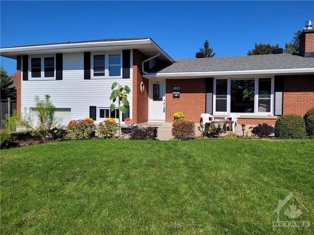 1013 Wiseman Crescent, House detached with 3 bedrooms, 2 bathrooms and 3 parking in Ottawa ON | Image 1