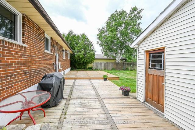 9856 Dickenson Rd, House detached with 3 bedrooms, 2 bathrooms and 10 parking in Hamilton ON | Image 24
