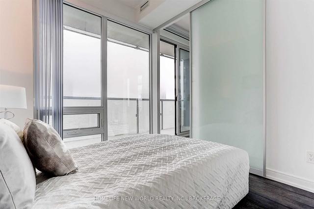 2507 - 28 Wellesley St E, Condo with 2 bedrooms, 2 bathrooms and 0 parking in Toronto ON | Image 14