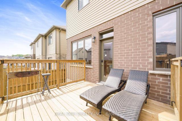 164 Mountain Holly Crt, House detached with 4 bedrooms, 3 bathrooms and 4 parking in Waterloo ON | Image 22