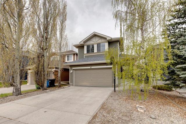 41 Bridlepost Green Sw, House detached with 3 bedrooms, 2 bathrooms and 4 parking in Calgary AB | Card Image