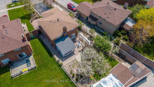 54 Princeton Terr, House detached with 3 bedrooms, 4 bathrooms and 5 parking in Brampton ON | Image 28